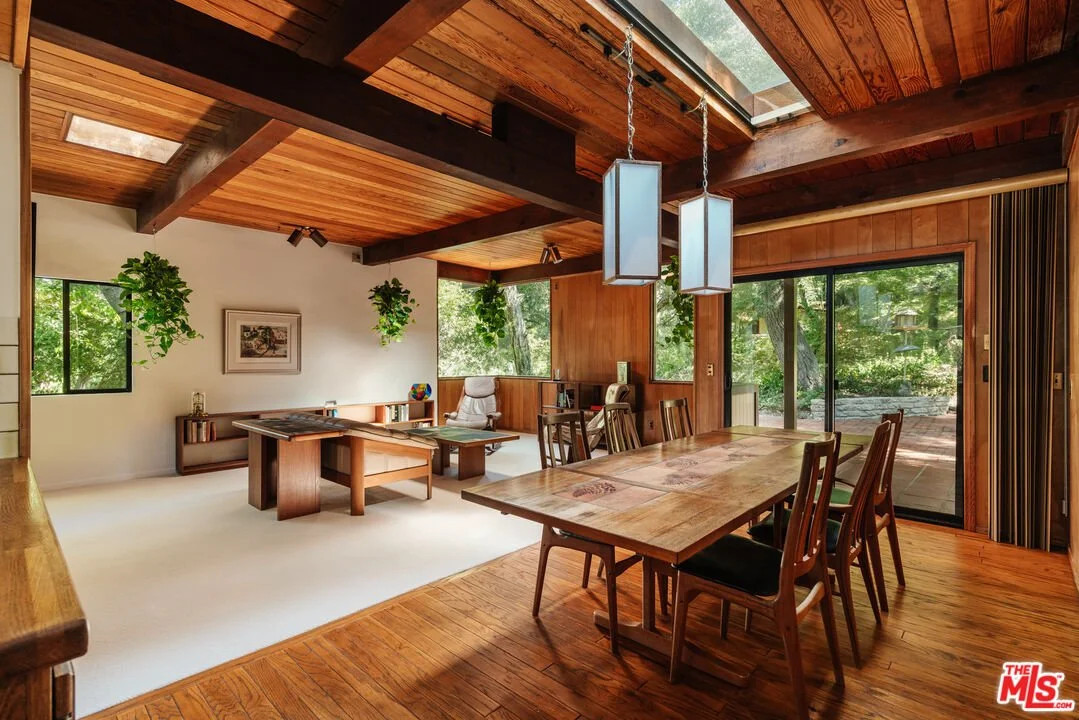 MCM in Topanga, CA - $2,225,000