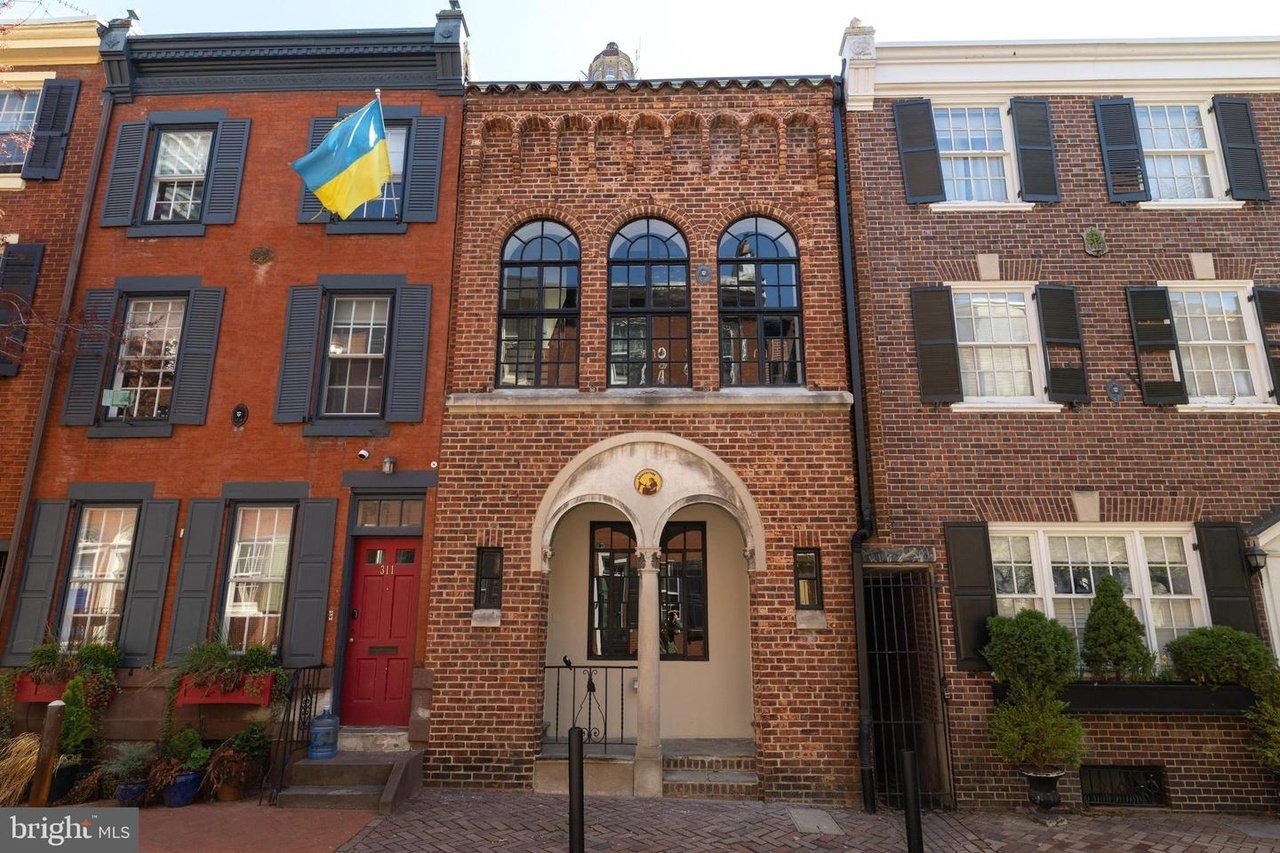 in the Heart of Rittenhouse Square - $1,000,000