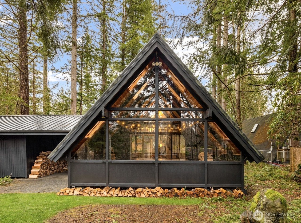 Riverfront in North Bend, WA - $799,900
