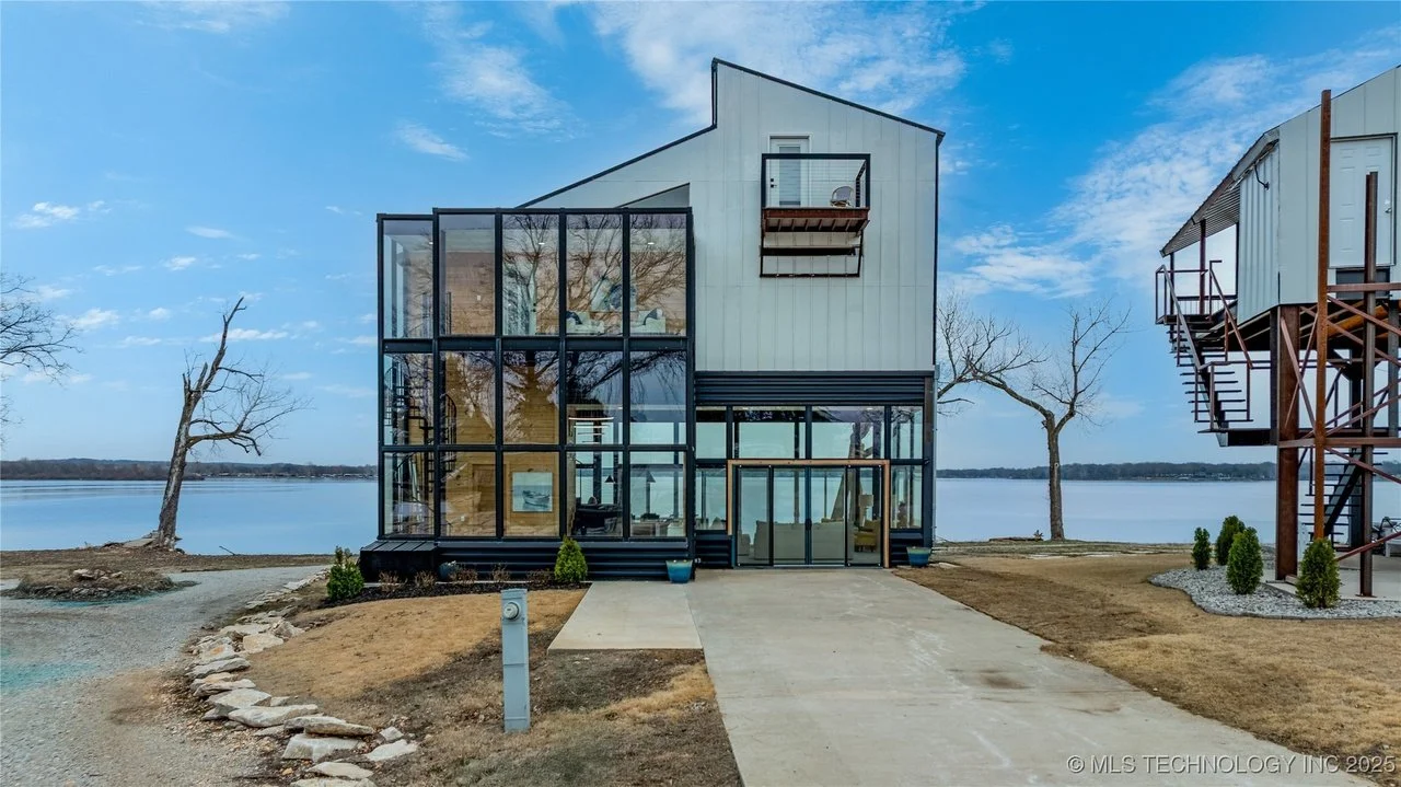 A Contemporary Home in Grove, OK - $899,900