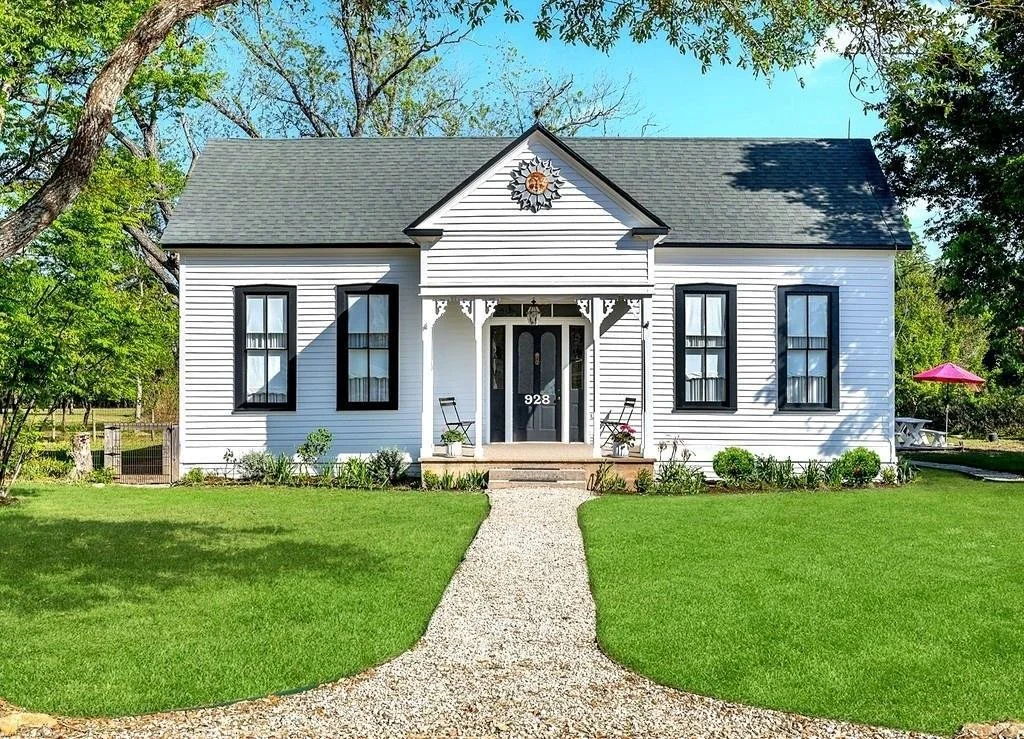 An 1831 Farmhouse + ADU in Fayetteville, TX - $668,000