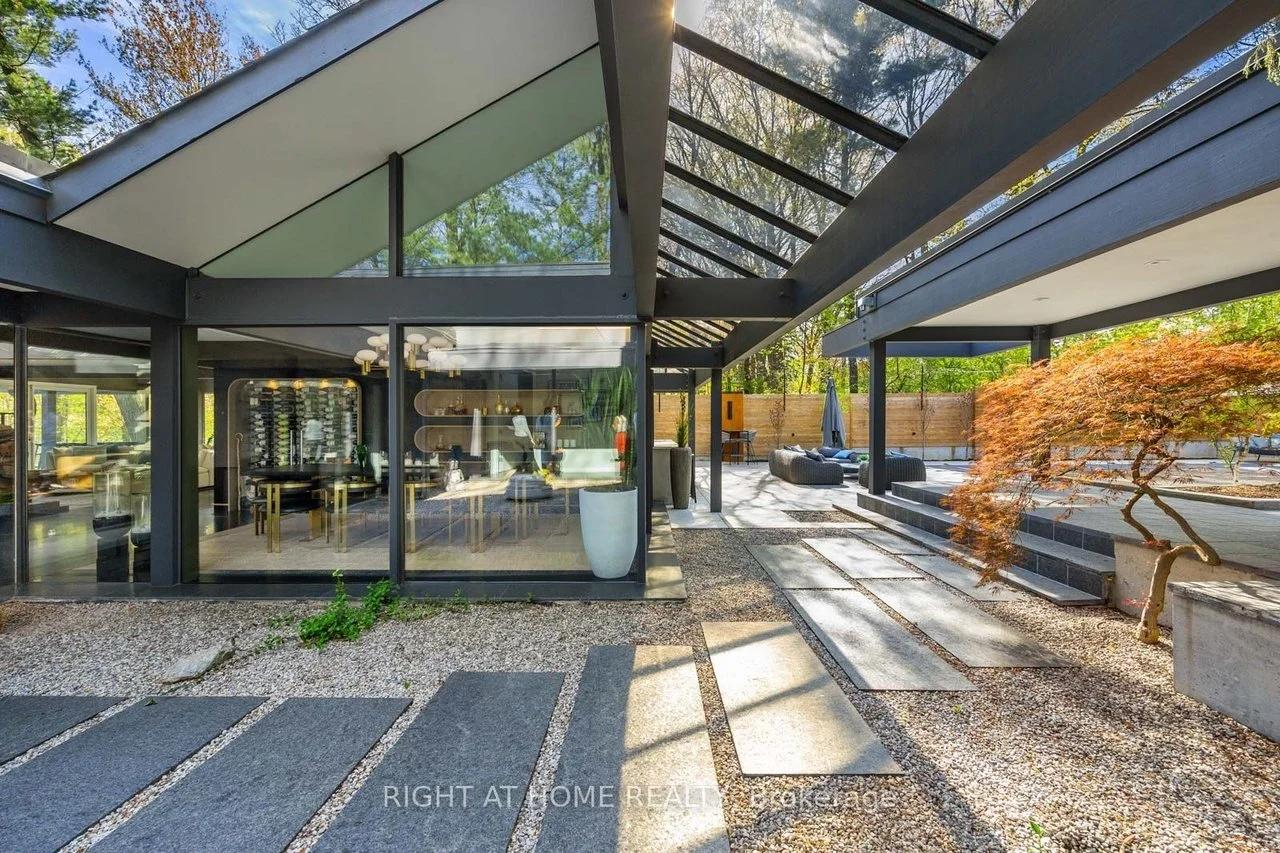 Contemporary in Toronto - C$7,485,000