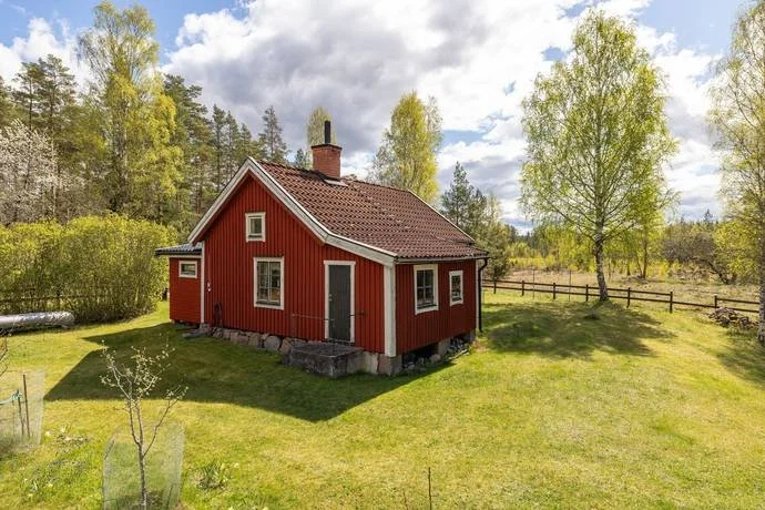 A Mid-1850's Cottage in Sweden - 350,000 SEK