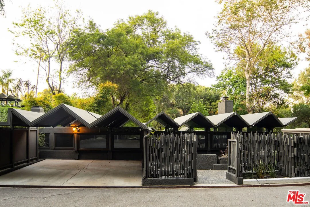 The 1953 Thorgusen Residence - $3,400,000