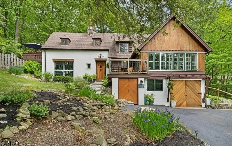 A Fairytale-Like Property in Sparta Township, NJ - $625,000