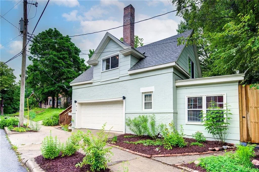 A Converted Carriage House in Kansas City, MO - $200,000