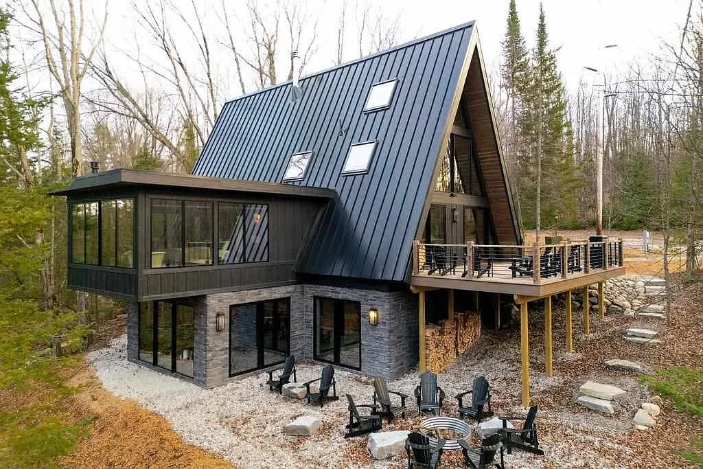 Over 6 Acres in Boyne City, MI - $2,290,000