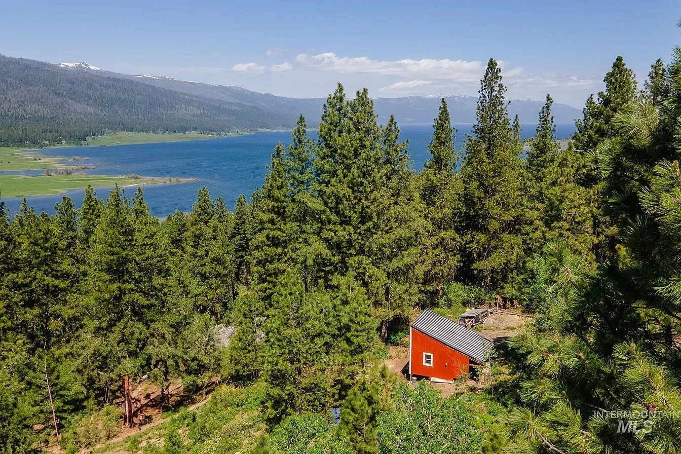 Off Grid in Cascade, ID - $249,000