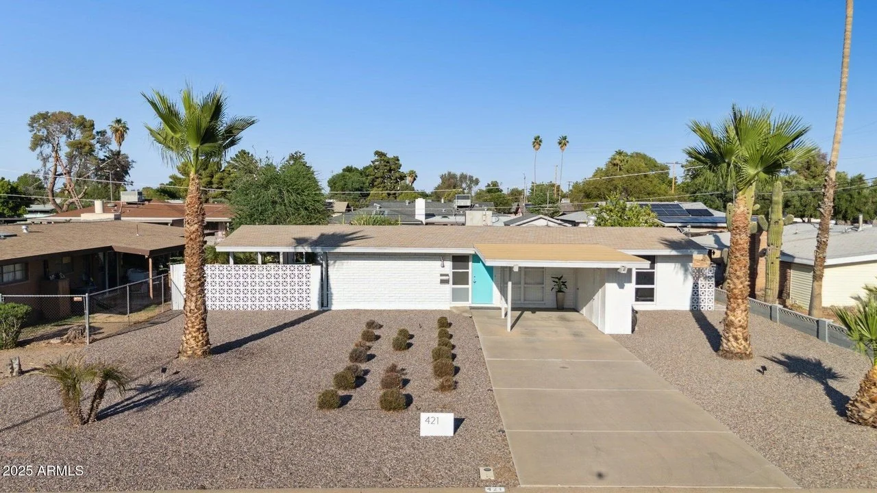 A 1957 Glenn McCollum Design in Chandler, AZ - $420,900