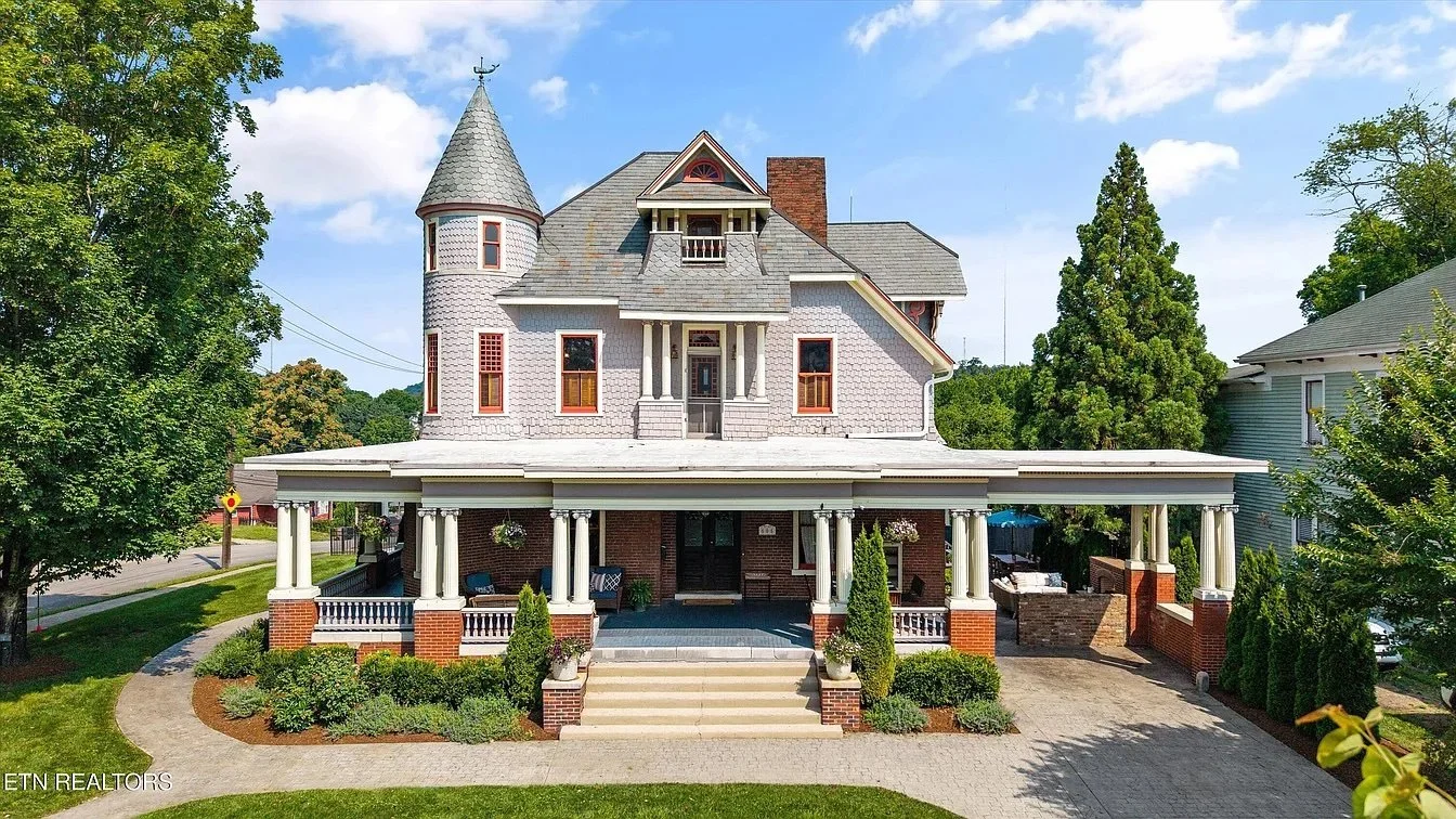 A Queen Anne Victorian in Knoxville, TN - $1,999,999
