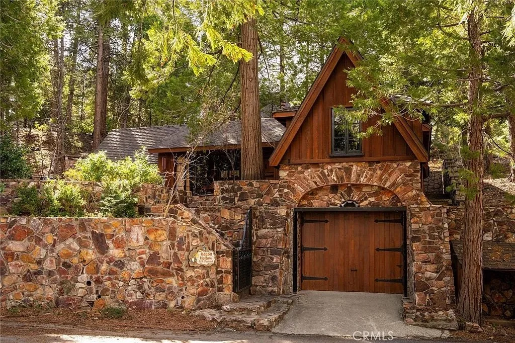 "Hobbit Hollow" in Lake Arrowhead, CA - $998,000
