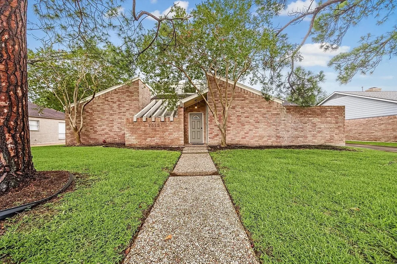 A Unique Home in Houston - $275,000
