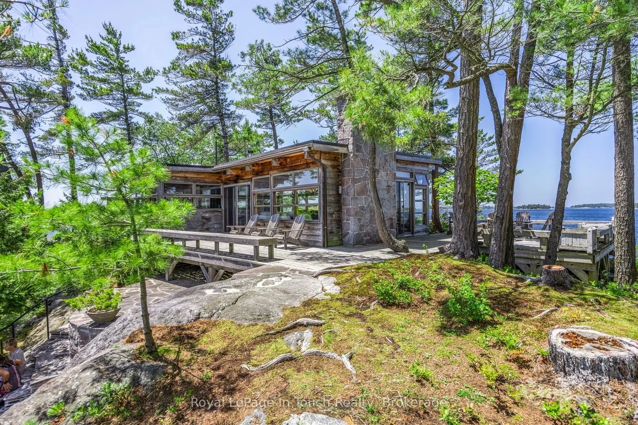 An Island in The Archipelago, ON - C$1,599,000