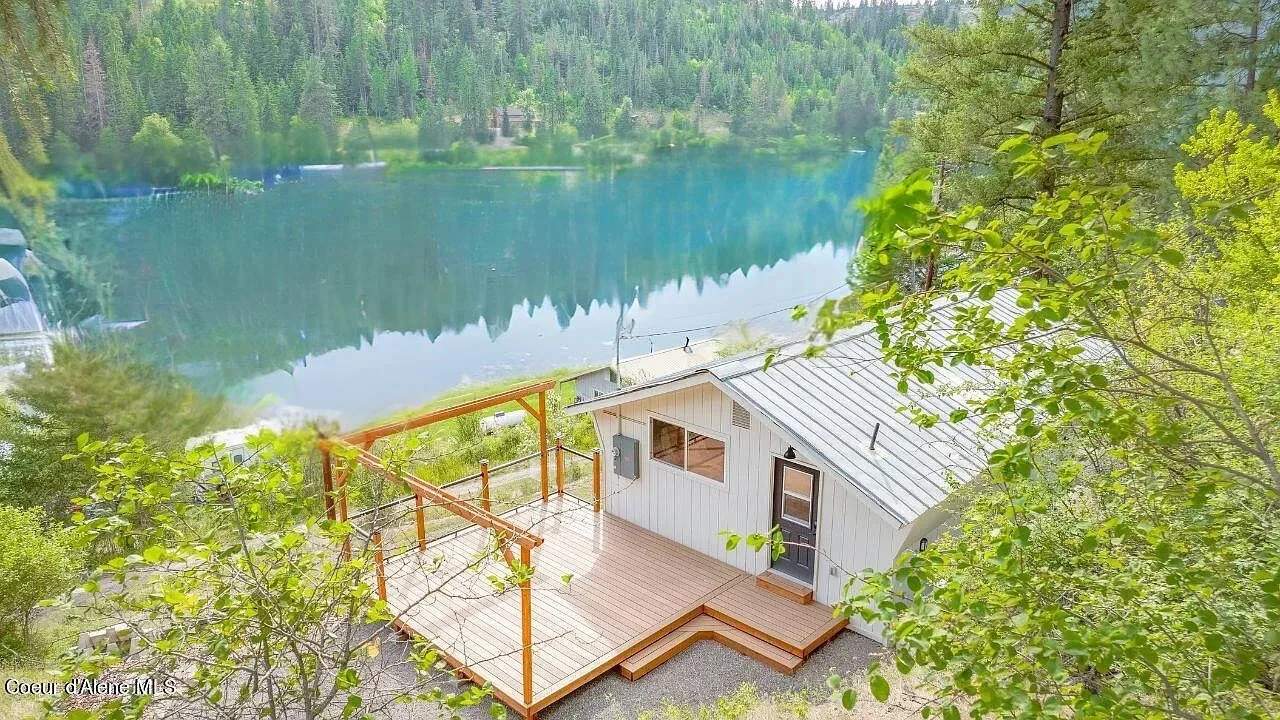 A Furnished Cabin in St Maries, ID - $399,000