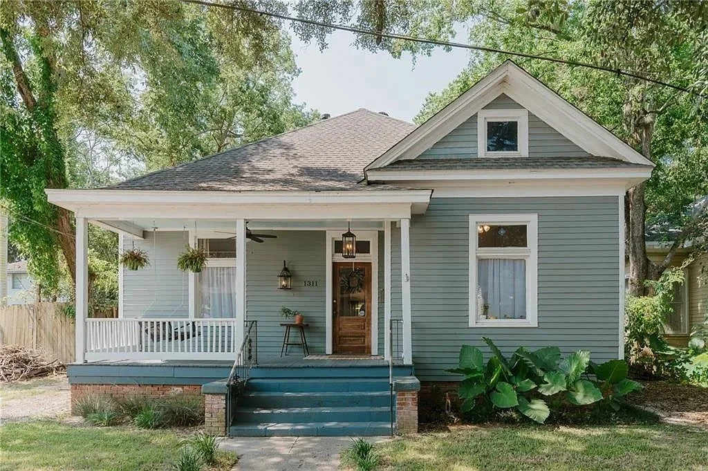 A Remodeled 1904 Home in Mobile, AL - $429,000