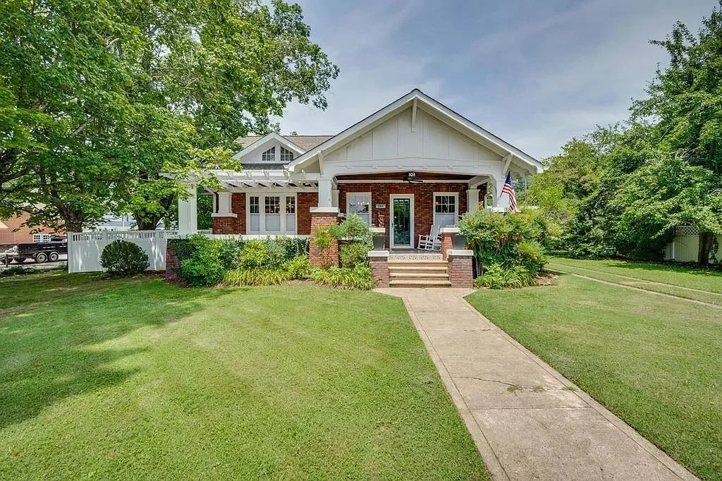 A 1921 Craftsman in Damascus, VA - $449,500