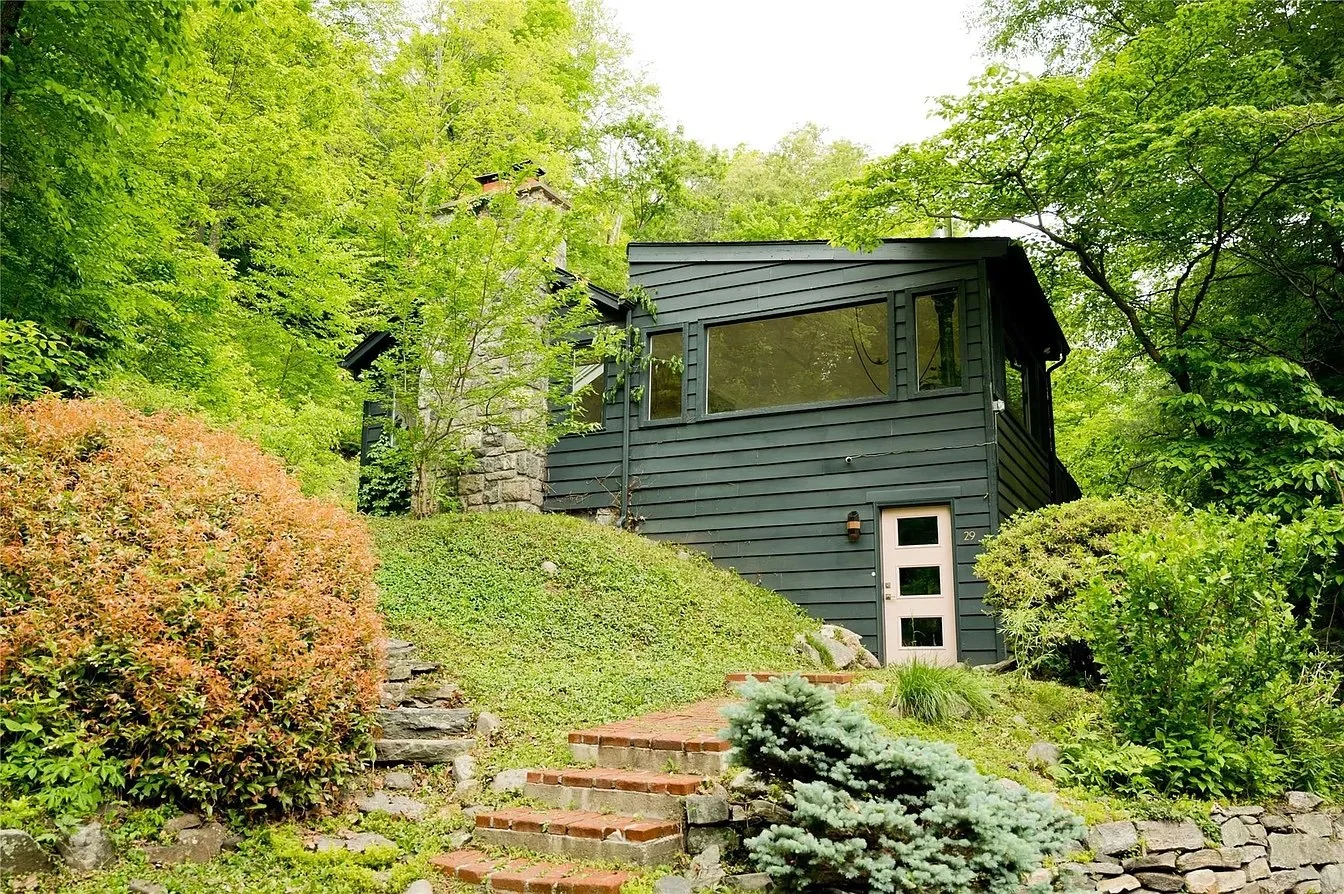 Over 2 Acres in Putnam Valley, NY - $789,000