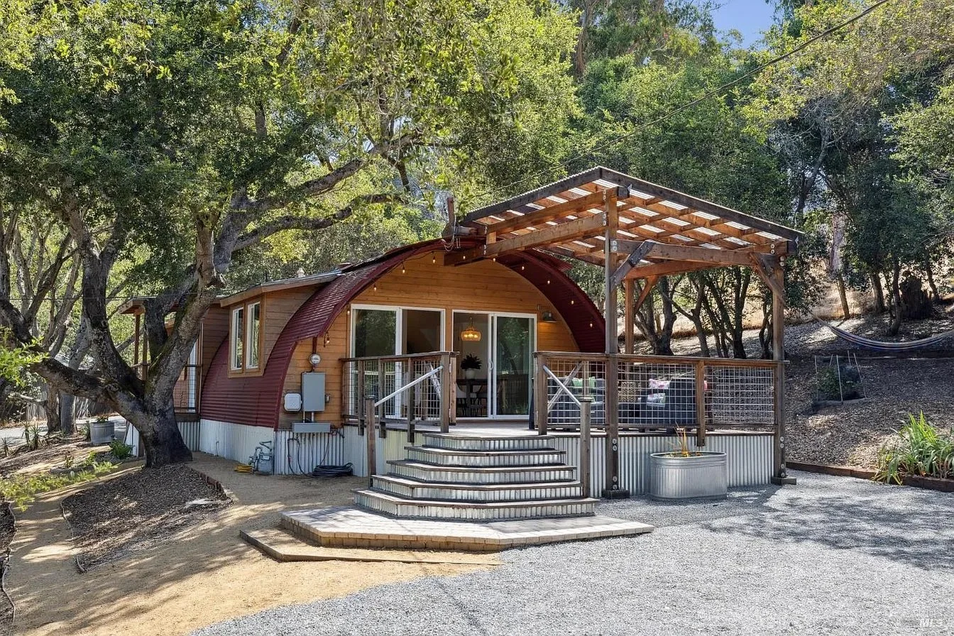 An Updated Quonset in Petaluma, CA - $799,000