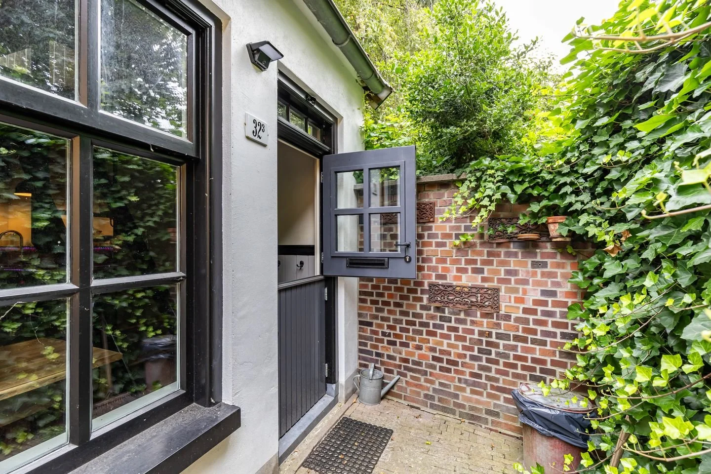 A Cozy Home Tucked in an Alleyway in the Netherlands - €179,000