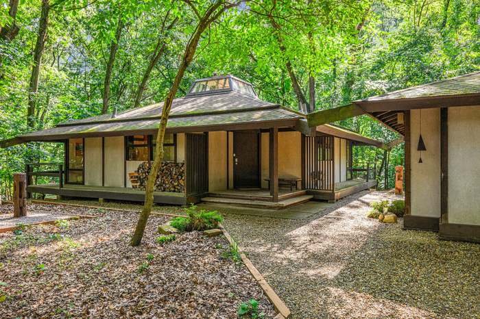 A 1973 Norman Carver Jr. Design in Kalamazoo, MI - $374,907