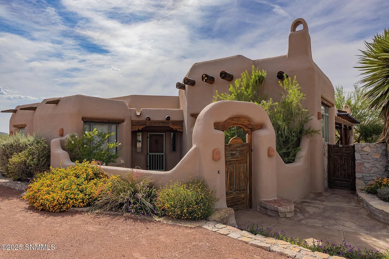 Organ Mountain Views in Las Cruces, NM - $899,000