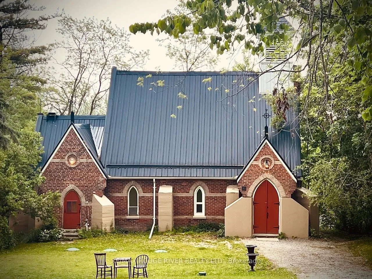 A Converted 1876 Church in Hamilton, ON - C$550,000