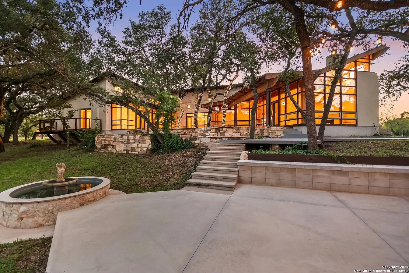 A Steve Stumpff Design on 2.5 Acres - $885,000