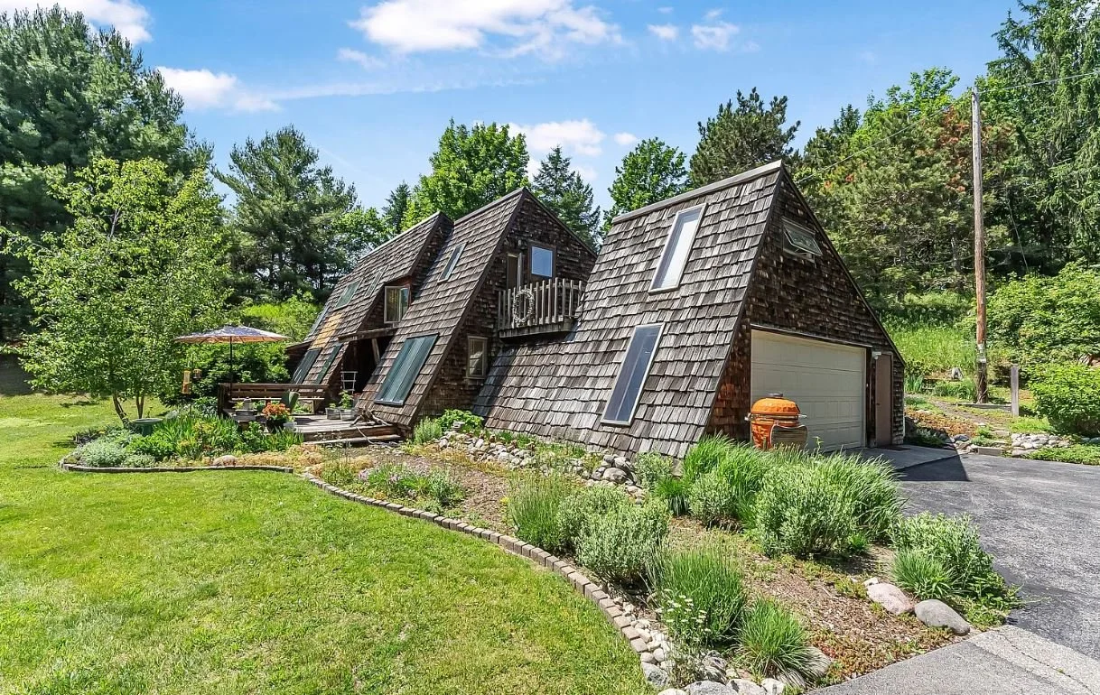 4 Acres in Suttons Bay, MI - $795,000