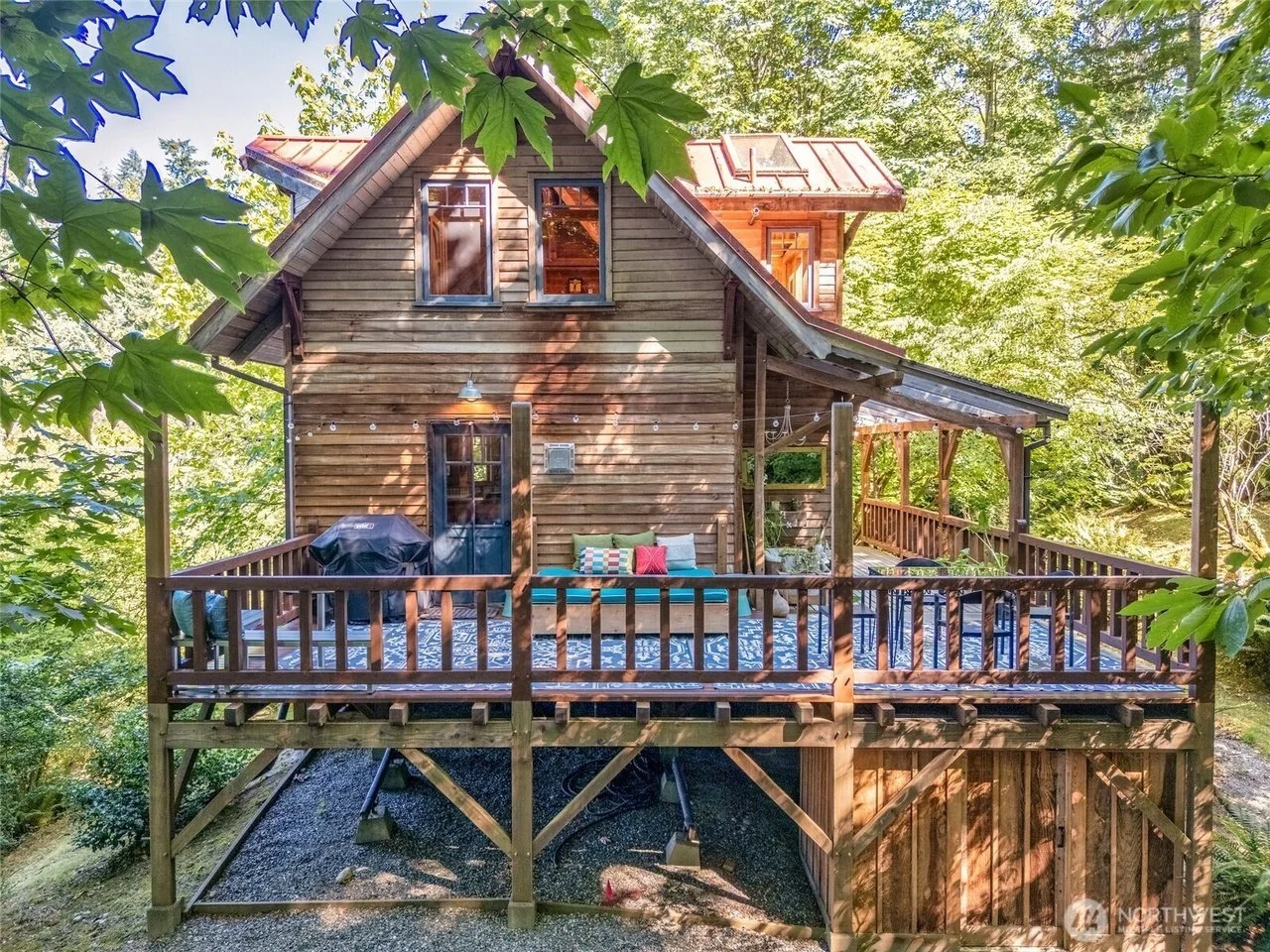 A Magical Getaway in Vashon, WA - $899,000
