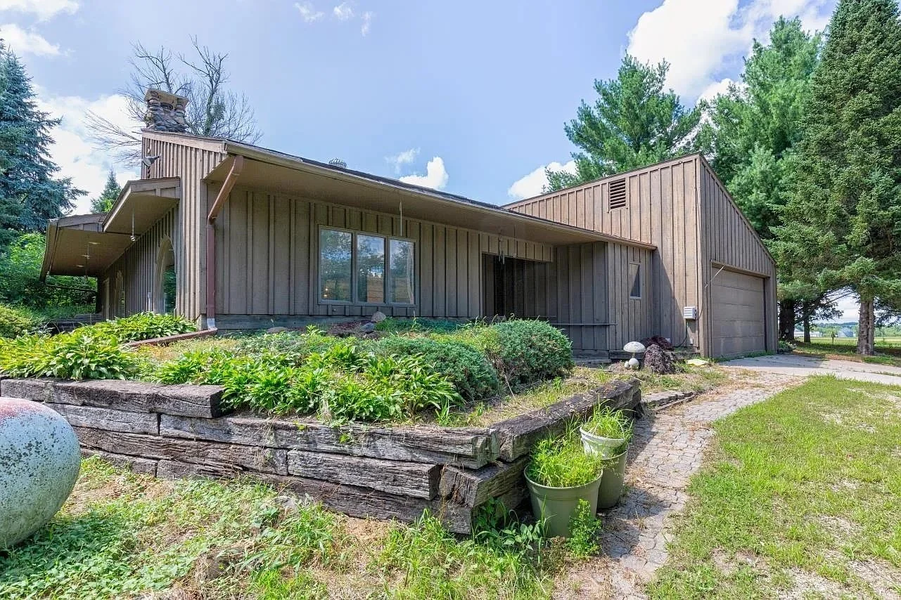 1.4 Acres in Cedar Falls, IA - $289,000