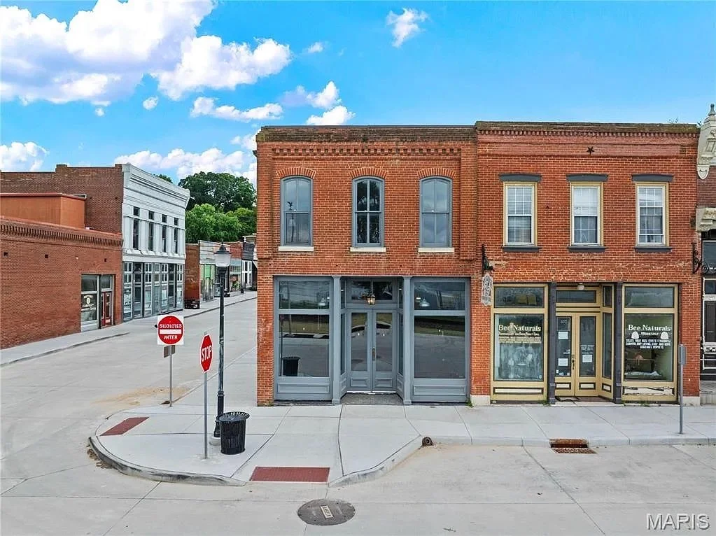 Mixed Use in Clarksville, MO - $249,000