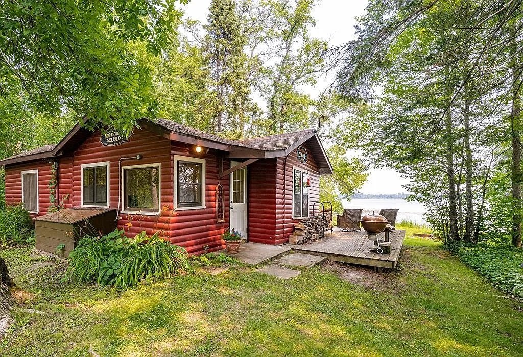 A Lake Cottage in Eveleth, MN - $235,000