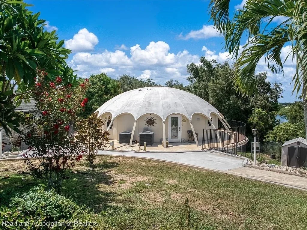 A Triplex in Lake Placid, FL - $370,000