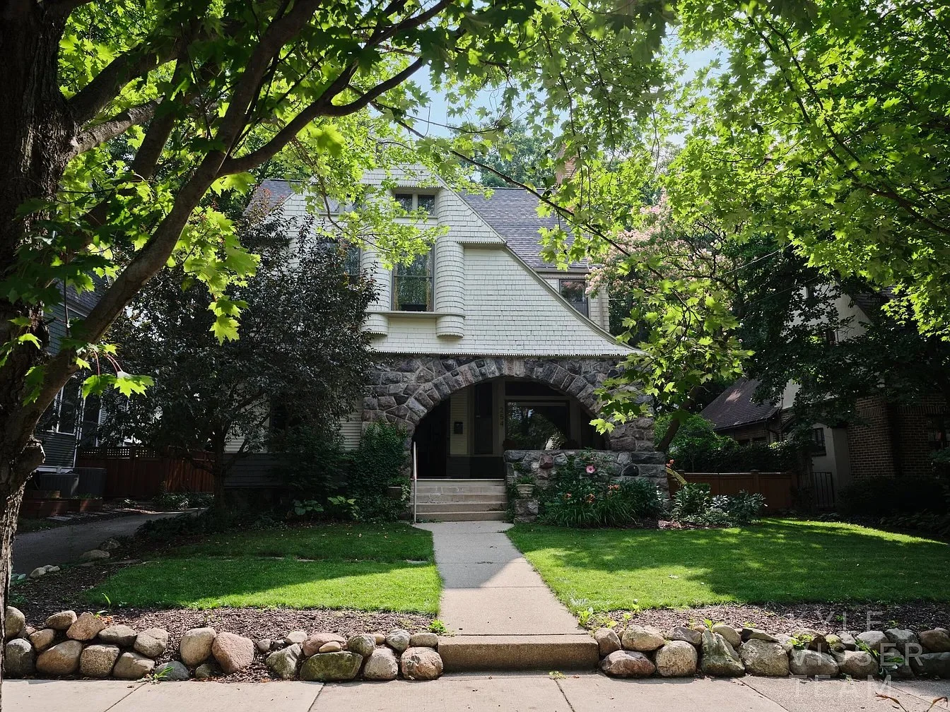 An 1890 Victorian in Grand Rapids, MI - $795,000