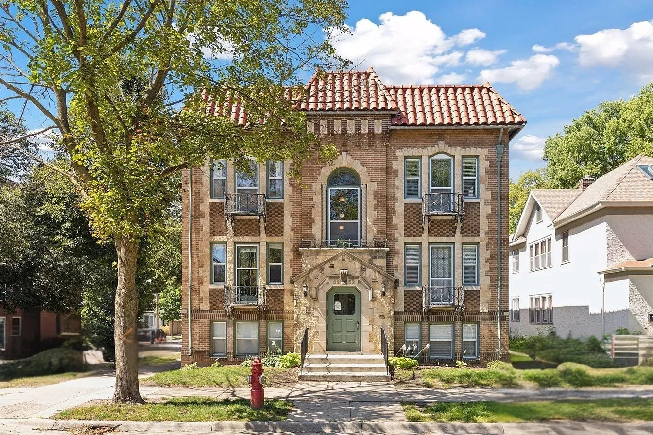 A Studio in a 1929 Building in Minneapolis - $115,000