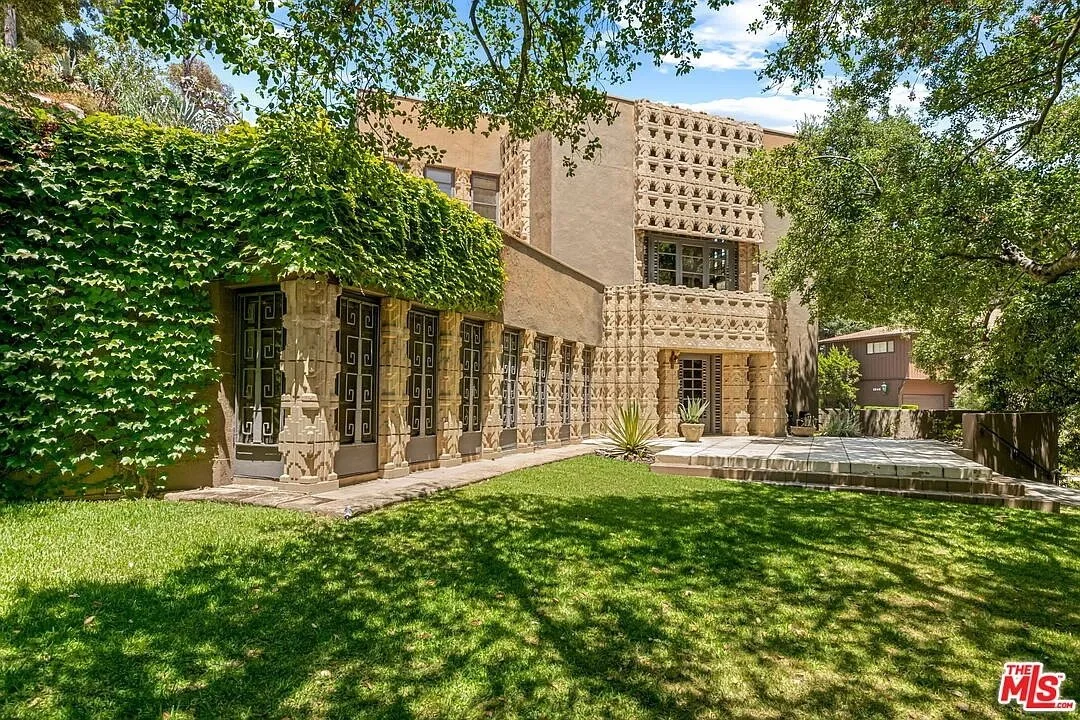 The 1926 Derby House by Lloyd Wright - $2,495,000