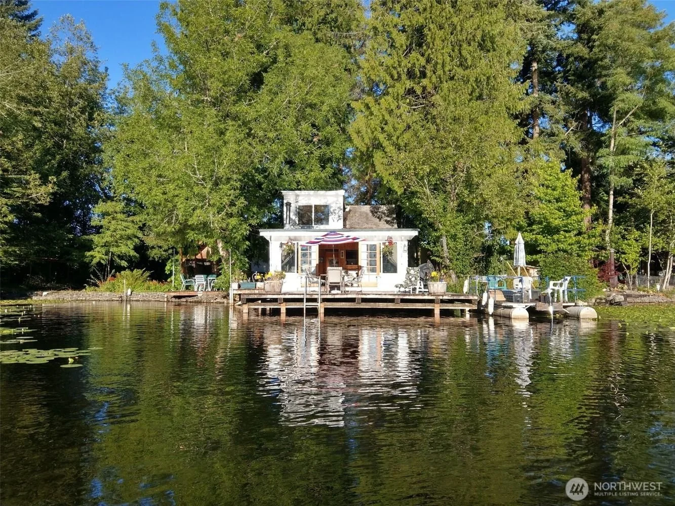 A Cozy Cottage on an Island in Lake Sawyer - $479,000