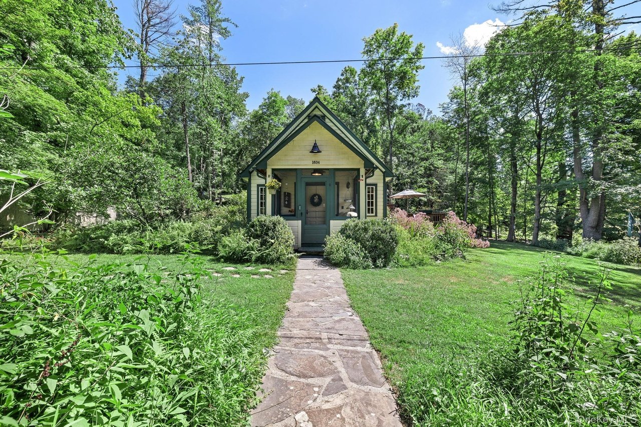 A 1920s Chapel in Catskill, NY - $449,000