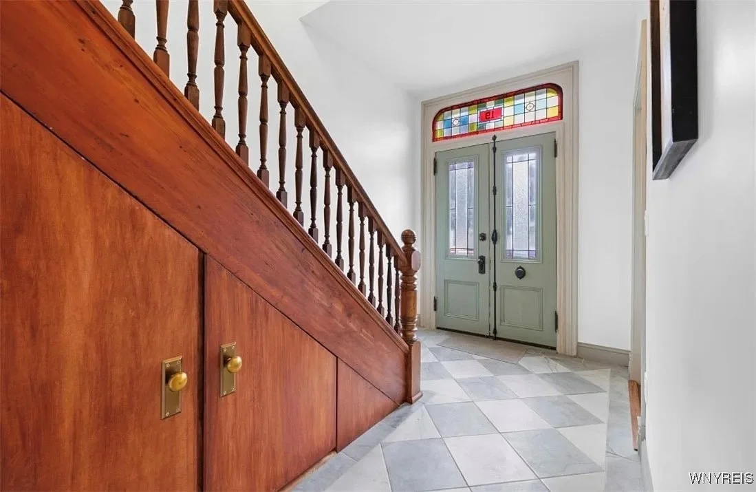 A Restored Victorian Workers Cottage in Buffalo, NY - $425,000