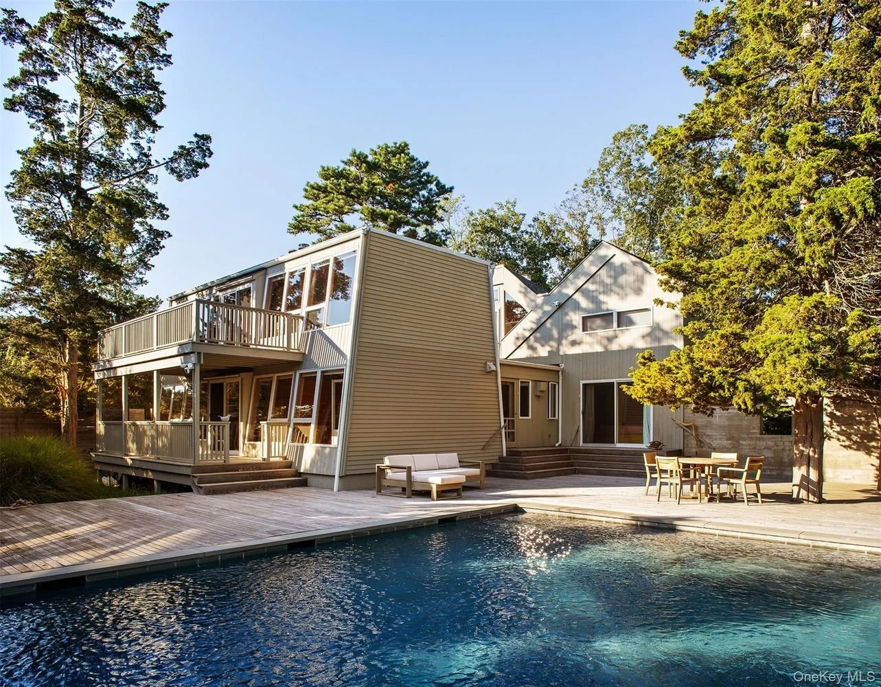 An Andrew Geller Design in Mattituck, NY - $1,500,000