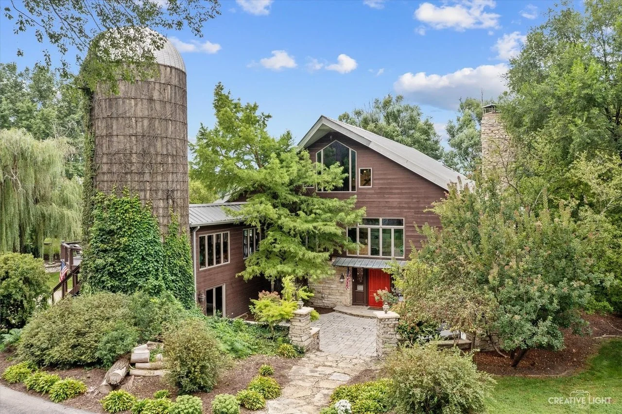 A Former Dairy Barn in Oswego, IL - $1,200,000