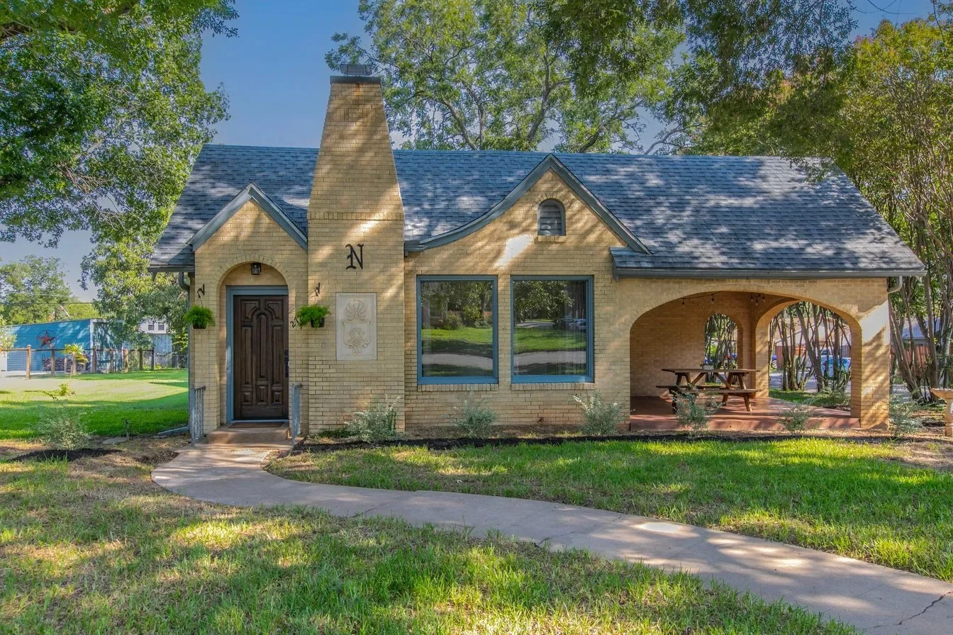 A 1930's Tudor in Waco, TX - $325,000