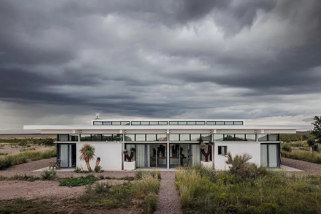 10 Acres in Marfa, TX - $2,995,000