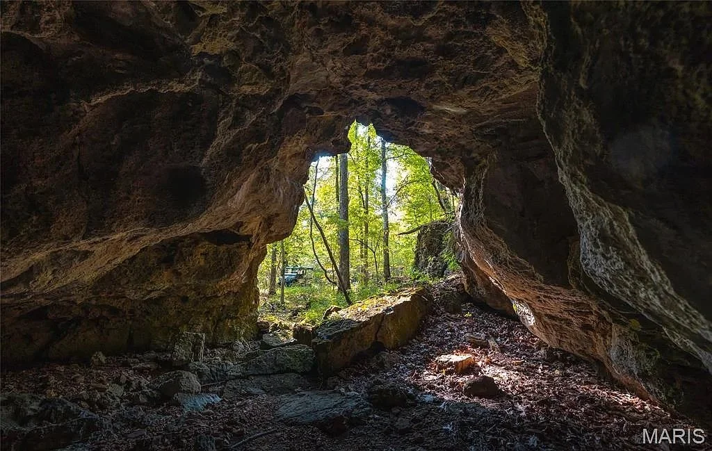 116 Acres in Winona, MO - $696,000