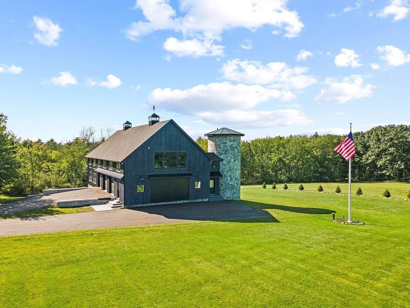 4.4 Acres in Falmouth, ME - $2,950,000