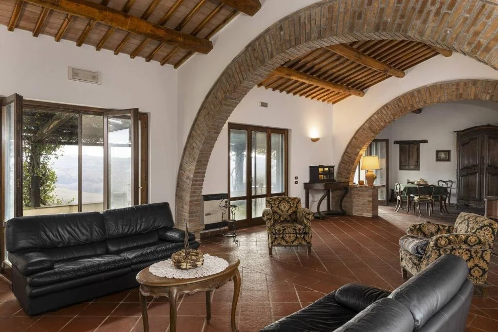 Over 6 Acres in Italy - €495,000