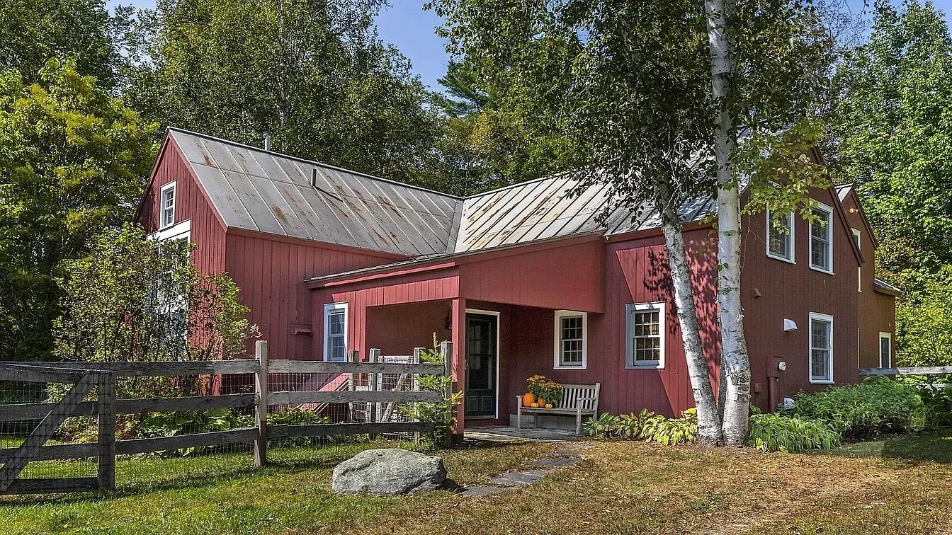 A Charming Post &amp; Beam Home in Landgrove, VT - $600,000
