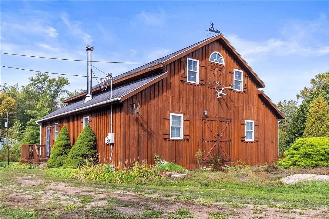 Nearly an Acre in Clyde, NY - $174,900