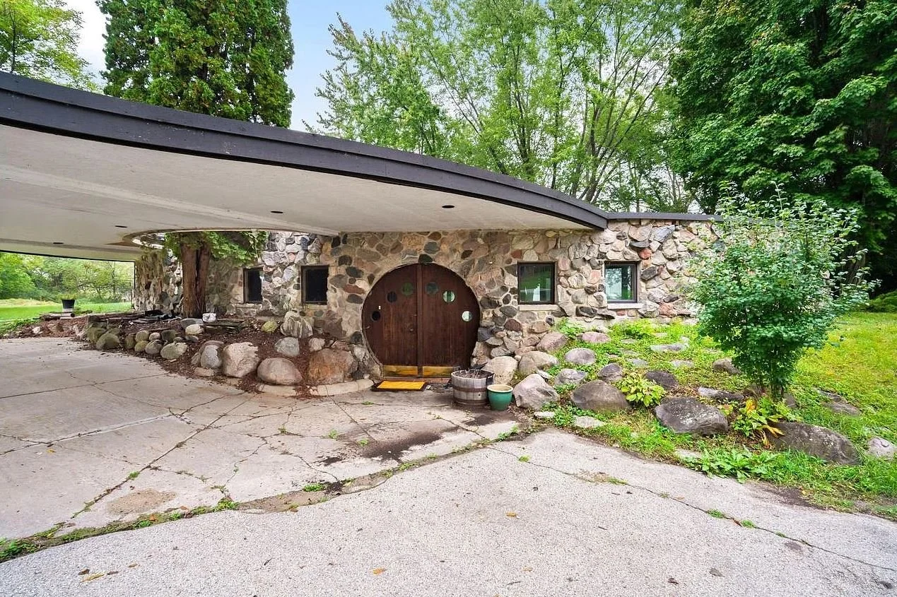 Lakefront in West Bend, WI - $950,000