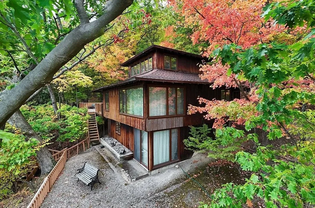 A Pagoda-Style Cottage on 1.4 Acres - $869,900